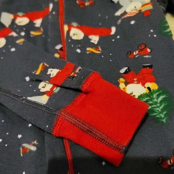 Hanna Andersson Christmas Pajamas 90 - Picture 4 of 6